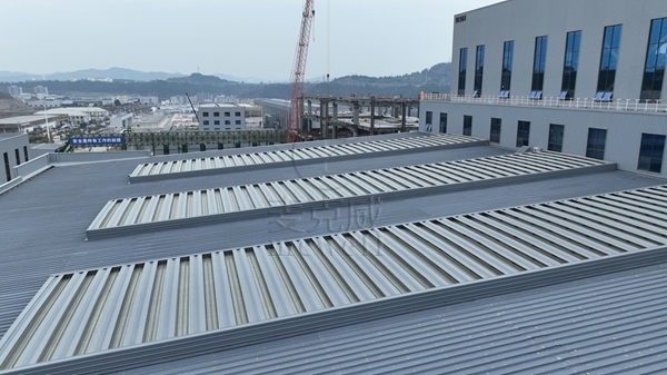 通威綠色基材（廣元）有限公司光伏硅材料制造項目—四川10B型薄型通風天窗