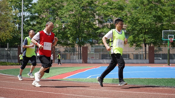 2025麥克威春季運(yùn)動(dòng)會(huì)1500米比賽